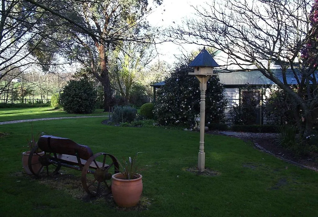 Springbank Bed & Breakfast Retreat-1